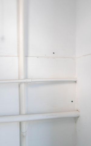 Casa de condomínio à venda com 60m², 2 quartos e 1 vaga Casa de condomínio à venda com 60m², 2 quartos e 1 vagaLavabo