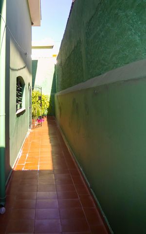 Casa à venda com 125m², 3 quartos e 2 vagas Casa à venda com 125m², 3 quartos e 2 vagasCorredor
