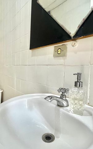 Casa à venda com 300m², 3 quartos e 2 vagas Casa à venda com 300m², 3 quartos e 2 vagasBanheiro