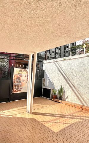 Casa à venda com 300m², 3 quartos e 2 vagas Casa à venda com 300m², 3 quartos e 2 vagasGaragem