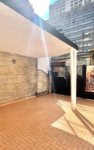 Casa à venda com 300m², 3 quartos e 2 vagas Casa à venda com 300m², 3 quartos e 2 vagasGaragem