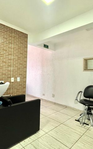 Casa à venda com 300m², 3 quartos e 2 vagas Casa à venda com 300m², 3 quartos e 2 vagasSala de Jantar