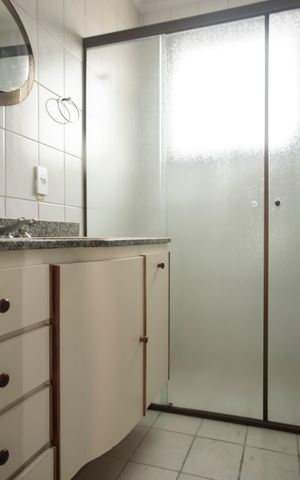 Apartamento à venda com 128m², 3 quartos e 3 vagasBanheiro da Suíte