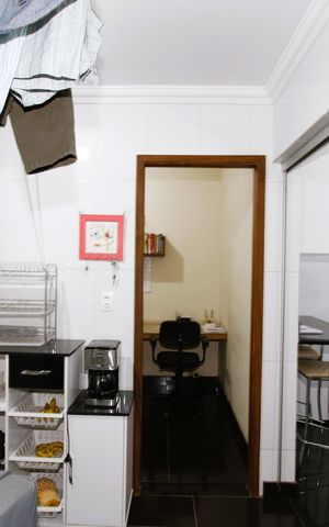 Apartamento à venda com 180m², 4 quartos e 2 vagasÁrea de Serviço