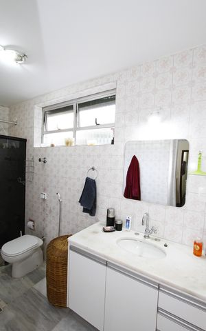 Apartamento à venda com 180m², 4 quartos e 2 vagasBanheiro da Suíte