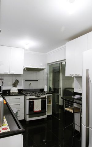 Apartamento à venda com 180m², 4 quartos e 2 vagasCozinha