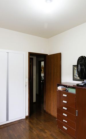 Apartamento à venda com 180m², 4 quartos e 2 vagasQuarto 2