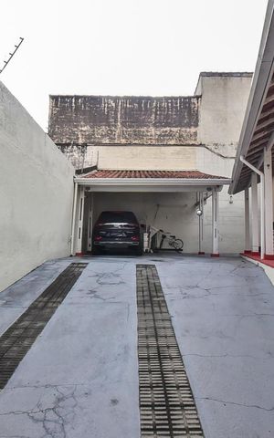 Casa à venda com 321m², 3 quartos e 7 vagasGaragem