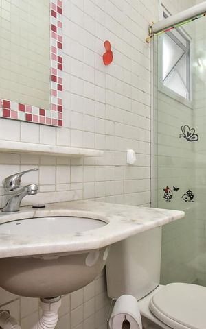 Casa à venda com 321m², 3 quartos e 7 vagasBanheiro Suíte