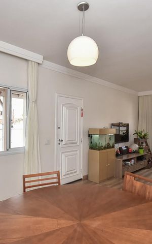 Casa à venda com 321m², 3 quartos e 7 vagasSala