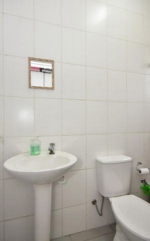 Casa à venda com 321m², 3 quartos e 7 vagasBanheiro de Serviço