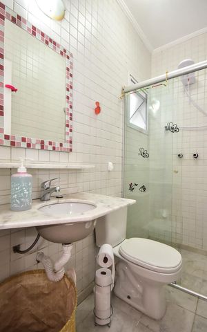 Casa à venda com 321m², 3 quartos e 7 vagasBanheiro Suíte