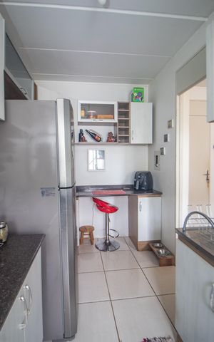 Apartamento à venda com 52m², 2 quartos e 1 vaga Apartamento à venda com 52m², 2 quartos e 1 vagaCozinha