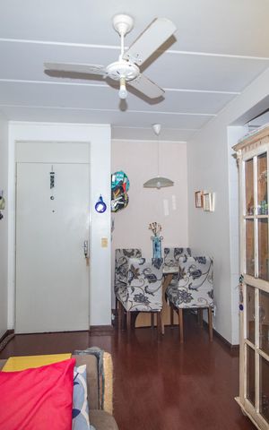 Apartamento à venda com 52m², 2 quartos e 1 vaga Apartamento à venda com 52m², 2 quartos e 1 vagaSala