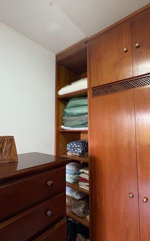 Casa à venda com 157m², 4 quartos e 2 vagasSuíte