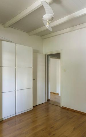 Casa para alugar com 300m², 4 quartos e 2 vagas Casa para alugar com 300m², 4 quartos e 2 vagasQuarto 1