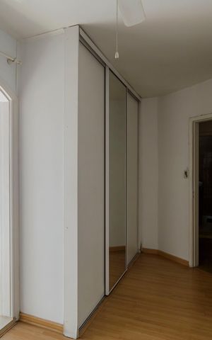 Casa para alugar com 300m², 4 quartos e 2 vagas Casa para alugar com 300m², 4 quartos e 2 vagasSuíte
