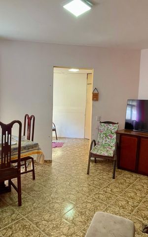 Casa à venda com 344m², 6 quartos e 5 vagas Casa à venda com 344m², 6 quartos e 5 vagasSala