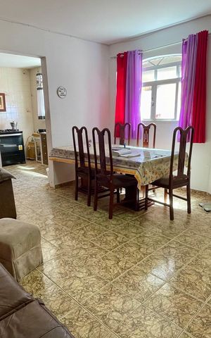 Casa à venda com 344m², 6 quartos e 5 vagas Casa à venda com 344m², 6 quartos e 5 vagasSala