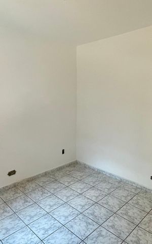 Casa à venda com 344m², 6 quartos e 5 vagas Casa à venda com 344m², 6 quartos e 5 vagasQuarto 3