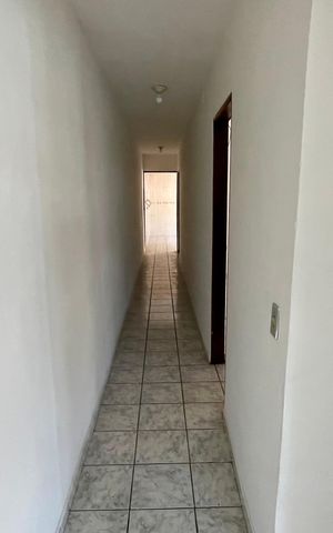 Casa à venda com 344m², 6 quartos e 5 vagas Casa à venda com 344m², 6 quartos e 5 vagasCorredor interno