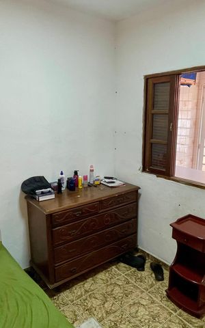 Casa à venda com 344m², 6 quartos e 5 vagas Casa à venda com 344m², 6 quartos e 5 vagasQuarto 1