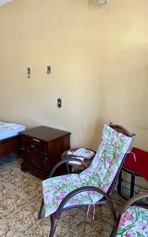 Casa à venda com 344m², 6 quartos e 5 vagas Casa à venda com 344m², 6 quartos e 5 vagasQuarto 2