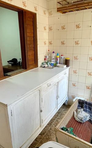 Casa à venda com 344m², 6 quartos e 5 vagas Casa à venda com 344m², 6 quartos e 5 vagasÁrea de Serviço