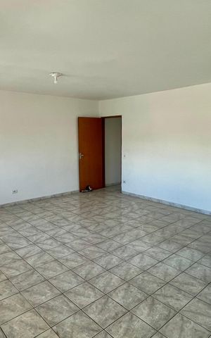 Casa à venda com 344m², 6 quartos e 5 vagas Casa à venda com 344m², 6 quartos e 5 vagasSuíte 1