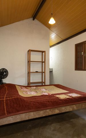 Casa para alugar com 30m², 1 quarto e 1 vaga Casa para alugar com 30m², 1 quarto e 1 vagaStudio