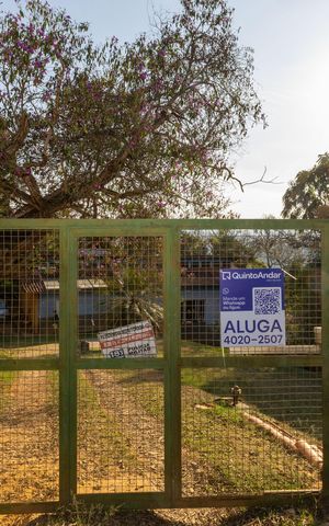 Casa para alugar com 30m², 1 quarto e 1 vaga Casa para alugar com 30m², 1 quarto e 1 vagaPlaca