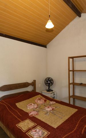Casa para alugar com 30m², 1 quarto e 1 vaga Casa para alugar com 30m², 1 quarto e 1 vagaStudio