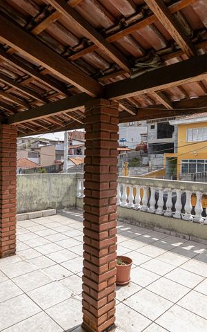 Casa à venda com 105m², 3 quartos e 2 vagas Casa à venda com 105m², 3 quartos e 2 vagasVaranda Suíte 3