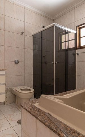 Casa à venda com 105m², 3 quartos e 2 vagas Casa à venda com 105m², 3 quartos e 2 vagasBanheiro Suíte 3
