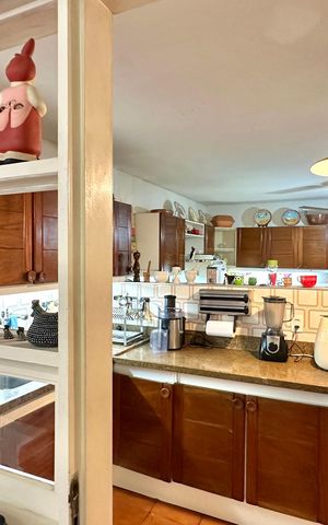 Apartamento à venda com 288m², 4 quartos e 2 vagas Apartamento à venda com 288m², 4 quartos e 2 vagasCozinha