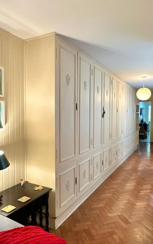 Apartamento à venda com 288m², 4 quartos e 2 vagas Apartamento à venda com 288m², 4 quartos e 2 vagasHall