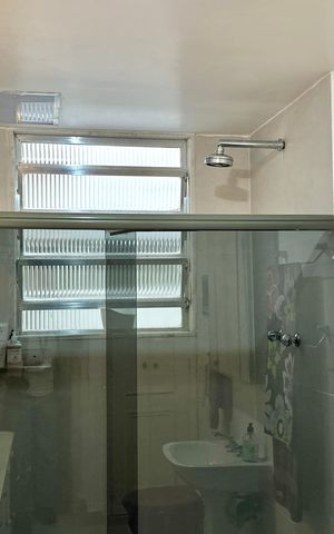 Apartamento à venda com 288m², 4 quartos e 2 vagas Apartamento à venda com 288m², 4 quartos e 2 vagasBanheiro Social