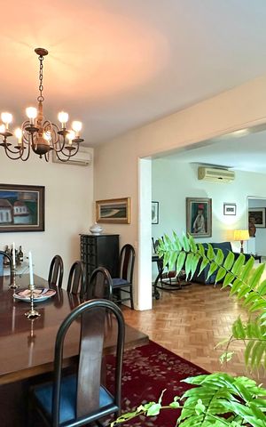 Apartamento à venda com 288m², 4 quartos e 2 vagas Apartamento à venda com 288m², 4 quartos e 2 vagasSala