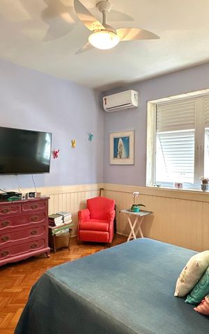 Apartamento à venda com 288m², 4 quartos e 2 vagas Apartamento à venda com 288m², 4 quartos e 2 vagasQuarto 1