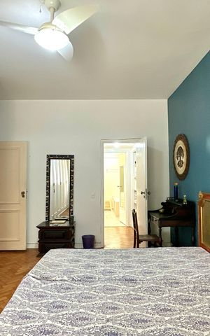 Apartamento à venda com 288m², 4 quartos e 2 vagas Apartamento à venda com 288m², 4 quartos e 2 vagasSuíte
