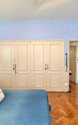 Apartamento à venda com 288m², 4 quartos e 2 vagas Apartamento à venda com 288m², 4 quartos e 2 vagasQuarto 1