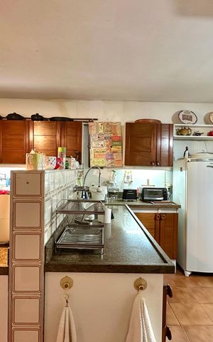 Apartamento à venda com 288m², 4 quartos e 2 vagas Apartamento à venda com 288m², 4 quartos e 2 vagasCozinha