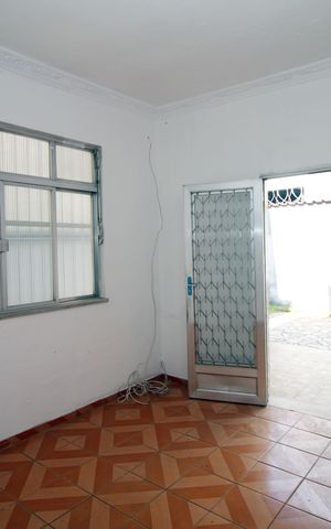 Casa à venda com 155m², 4 quartos e 5 vagasSala -