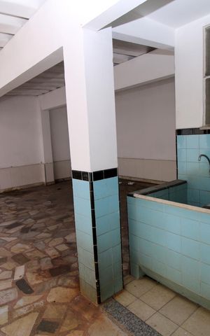 Casa à venda com 155m², 4 quartos e 5 vagasÁrea de Serviço