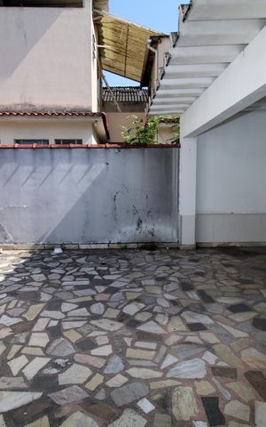 Casa à venda com 155m², 4 quartos e 5 vagasQuintal e Garagem