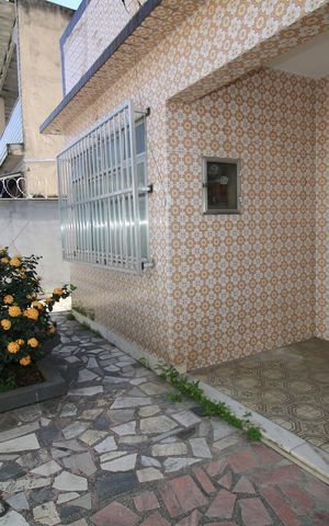 Casa à venda com 155m², 4 quartos e 5 vagasQuintal - Frente