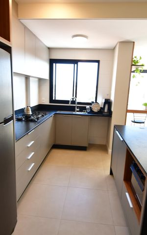 Apartamento para alugar com 105m², 3 quartos e 2 vagasCozinha