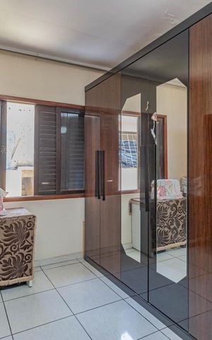 Casa à venda com 314m², 4 quartos e 3 vagasQuarto 1