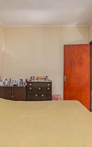 Casa à venda com 314m², 4 quartos e 3 vagasQuarto 1