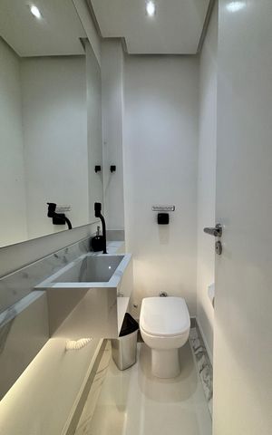 Apartamento à venda com 152m², 4 quartos e sem vaga Apartamento à venda com 152m², 4 quartos e sem vagaLavabo